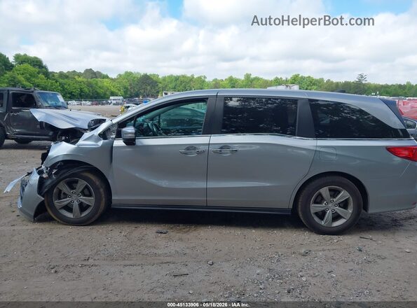 5FNRL6H7XJB046473 2018 HONDA ODYSSEY Silver 360 interior view