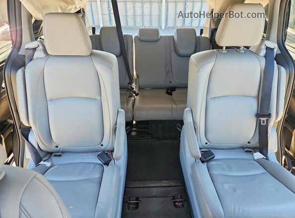 5FNRL6H81JB028856 2018 HONDA ODYSSEY Black 