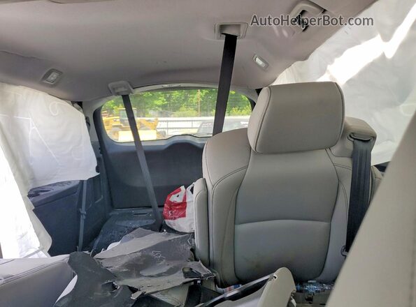 5FNRL6H81RB010997 2024 HONDA ODYSSEY Blue Вид задніх сидінь