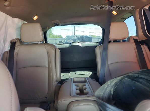 5FNRL6H82NB001431 2022 HONDA ODYSSEY White Vista de los asientos traseros