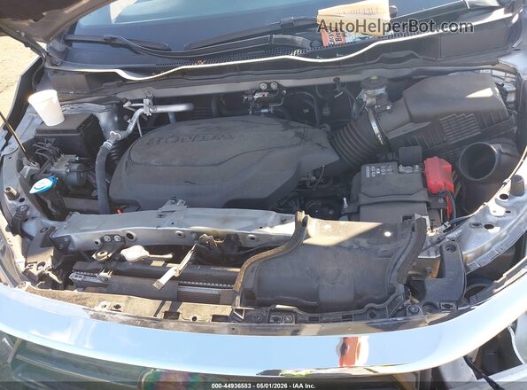 5FNRL6H86RB021591 2024 HONDA ODYSSEY Silver 