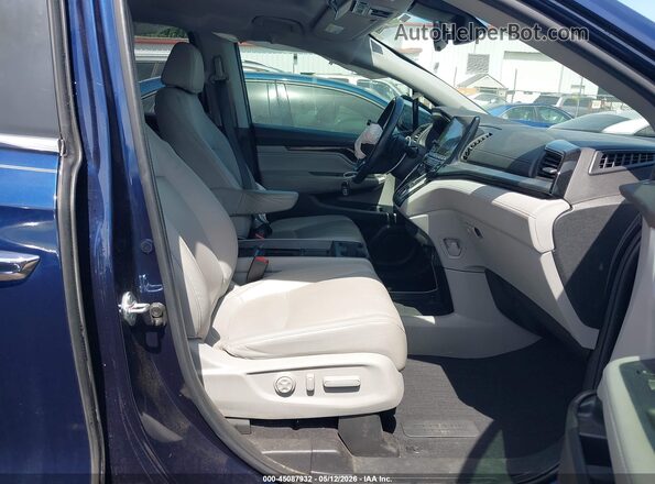 5FNRL6H88PB073964 2023 HONDA ODYSSEY Blue Front interior view