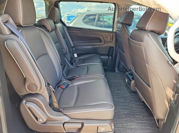 5FNRL6H91NB009478 2022 HONDA ODYSSEY Silver Rear interior view