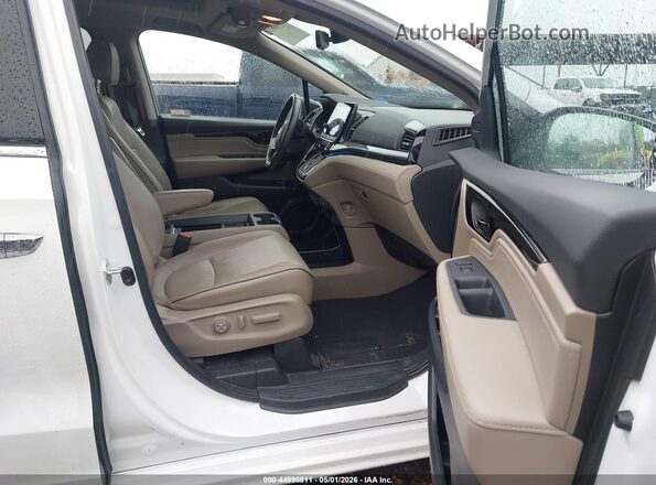 5FNRL6H92RB005946 2024 HONDA ODYSSEY White Vista interior delantera