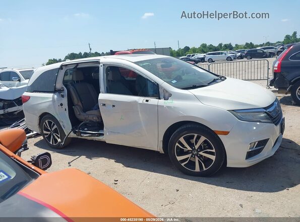 5FNRL6H93JB042248 2018 HONDA ODYSSEY White Սալոնի 360 աստիճան տեսք