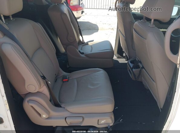 5FNRL6H93JB042248 2018 HONDA ODYSSEY White VIN կոդի պիտակի տեսք