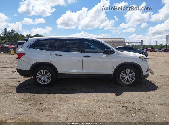 5FNYF5H13HB037570 2017 HONDA PILOT Белый Вид задней части салона