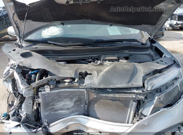 5FNYF5H32HB017604 2017 HONDA PILOT Silver Widok z tyłu