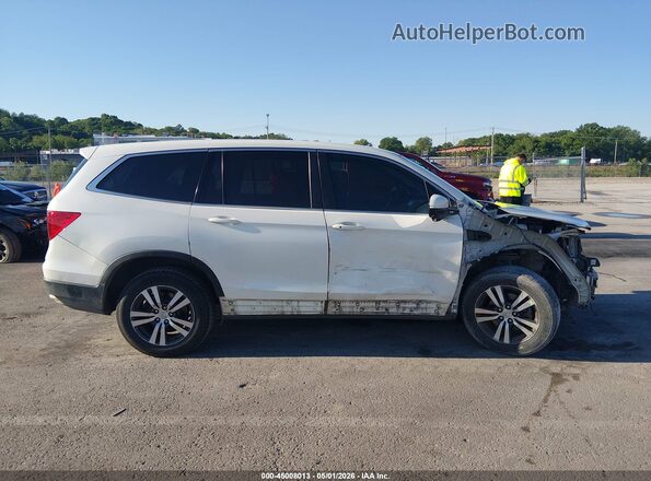 5FNYF5H38HB033290 2017 HONDA PILOT White Սալոնի 360 աստիճան տեսք