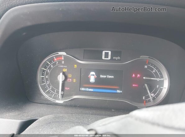 5FNYF5H38JB022053 2018 HONDA PILOT Blue Հետևի նստատեղերի տեսք