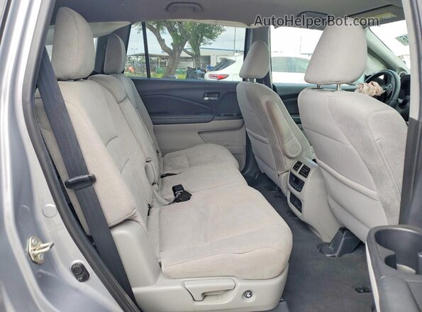 5FNYF5H38LB008964 2020 HONDA PILOT Silver Widok wnętrza z tyłu