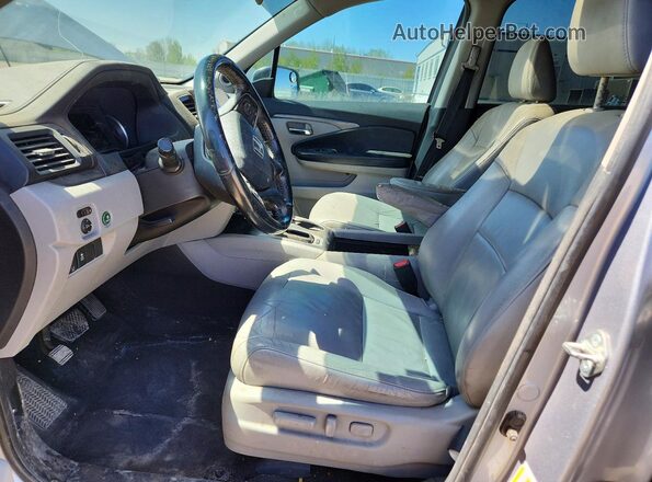5FNYF5H51KB007865 2019 HONDA PILOT Silver 