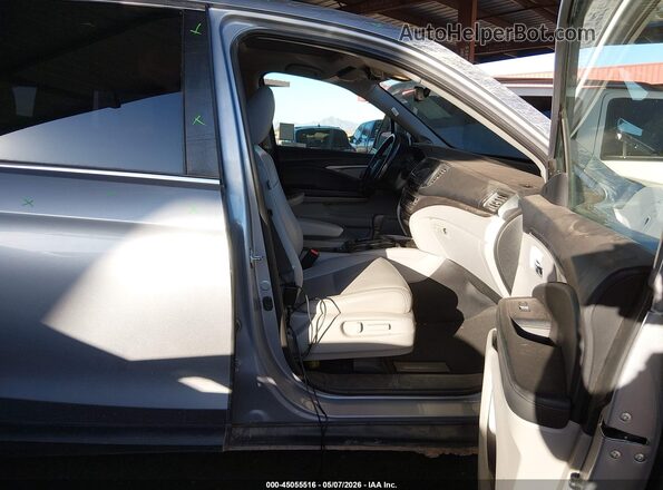5FNYF5H58KB012691 2019 HONDA PILOT Silver Widok wnętrza z przodu