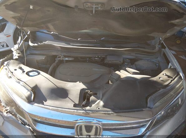 5FNYF5H58KB012691 2019 HONDA PILOT Silver Widok z tyłu