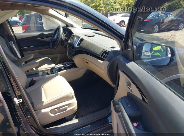 5FNYF5H92HB018577 2017 HONDA PILOT Зеленый Вид салона спереди