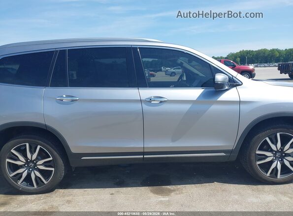 5FNYF6H02LB018000 2020 HONDA PILOT Silver Вид задньої частини салону