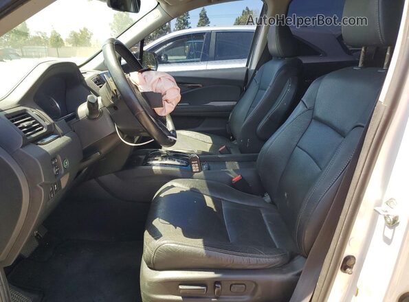 5FNYF6H08MB042030 2021 HONDA PILOT White Vista interior delantera