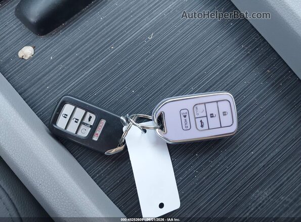 5FNYF6H54HB053530 2017 HONDA PILOT Синий Вид панели приборов