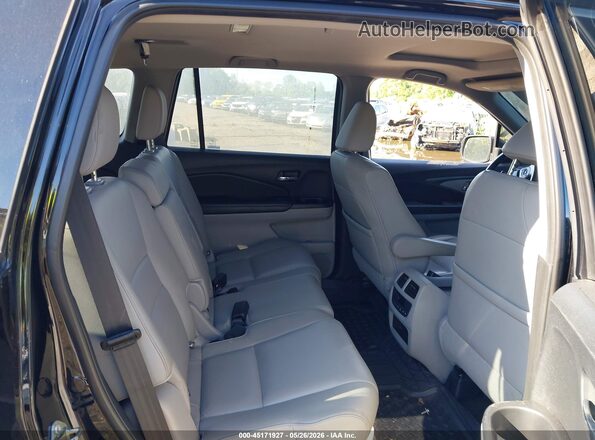 5FNYF6H57HB019081 2017 HONDA PILOT Black Widok naklejki z numerem VIN
