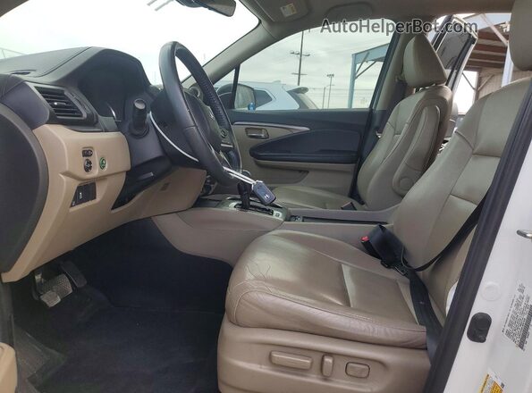 5FNYF6H58LB067858 2020 HONDA PILOT Белый Вид салона спереди