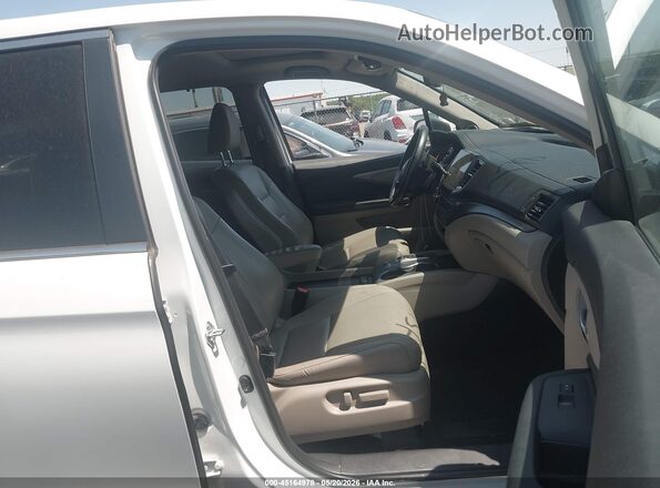 5FNYF6H59NB009227 2022 HONDA PILOT Белый Вид салона спереди