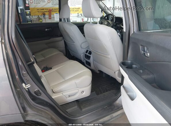 5FNYF6H64JB061979 2018 HONDA PILOT Silver VIN կոդի պիտակի տեսք