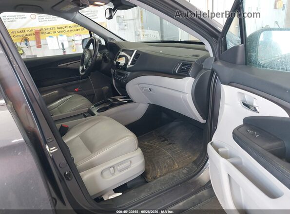 5FNYF6H64JB061979 2018 HONDA PILOT Silver Սալոնի դիմացի տեսք