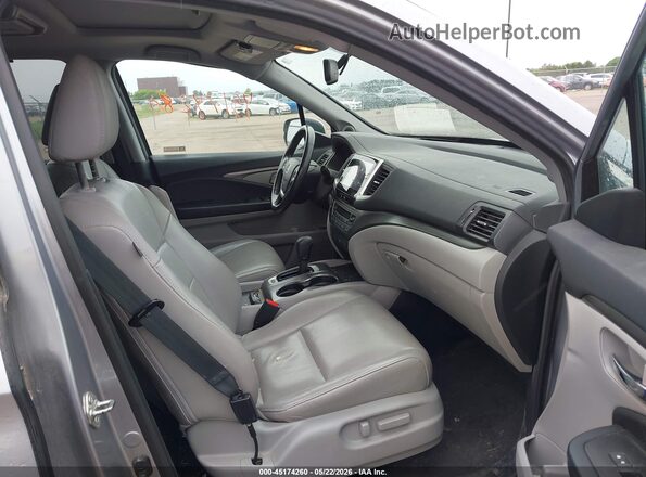 5FNYF6H82HB097794 2017 HONDA PILOT Silver Սալոնի դիմացի տեսք