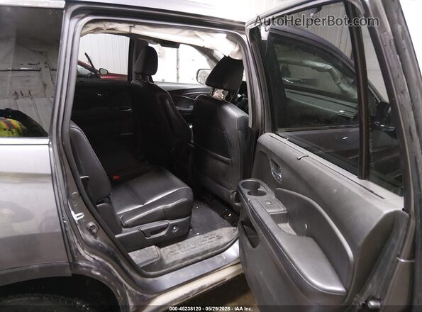 5FNYF6H87HB070980 2017 HONDA PILOT Gray VIN կոդի պիտակի տեսք
