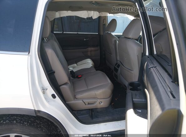 5FNYF6H97JB043793 2018 HONDA PILOT White VIN կոդի պիտակի տեսք