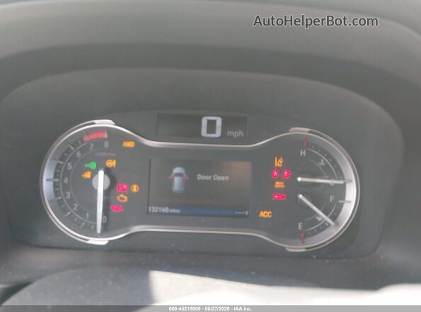 5FNYF6H97JB043793 2018 HONDA PILOT White Հետևի նստատեղերի տեսք