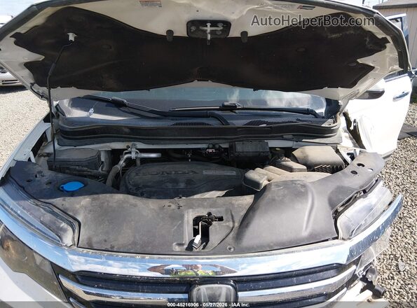 5FNYF6H97JB043793 2018 HONDA PILOT White Հետևի տեսք