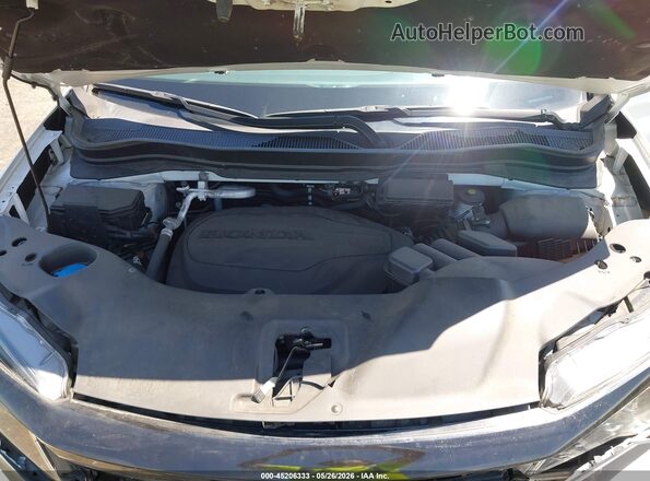 5FNYF8H2XMB034346 2021 HONDA PASSPORT White Rear view