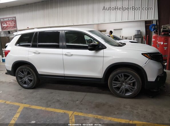 5FNYF8H53MB004826 2021 HONDA PASSPORT White Вид задньої частини салону