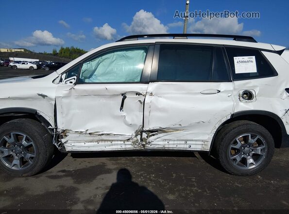 5FNYF8H68PB043098 2023 HONDA PASSPORT White 