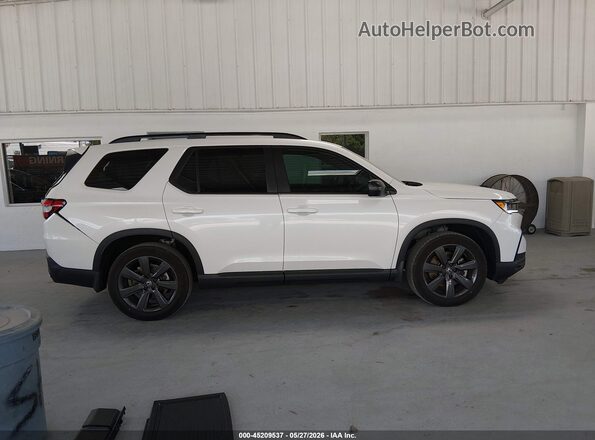 5FNYG2H35SB008706 2025 HONDA PILOT White Սալոնի 360 աստիճան տեսք