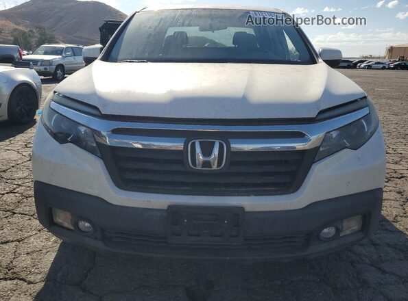 5FPYK2F50HB008082 2017 HONDA RIDGELINE White Widok z przodu