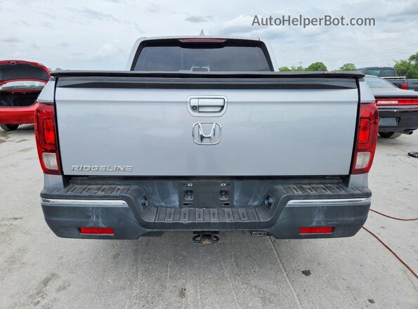5FPYK2F64JB002946 2018 HONDA RIDGELINE Silver უკანა ხედი