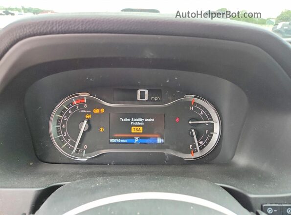 5FPYK2F64JB002946 2018 HONDA RIDGELINE Silver ხელსაწყოთა პანელის ხედი