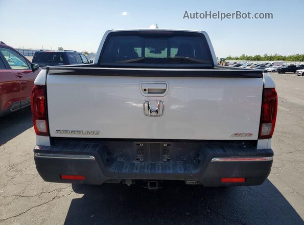5FPYK3F52LB013492 2020 HONDA RIDGELINE White Widok z tyłu