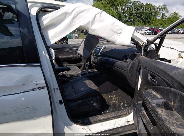 5FPYK3F61HB025682 2017 HONDA RIDGELINE White Вид салону спереду