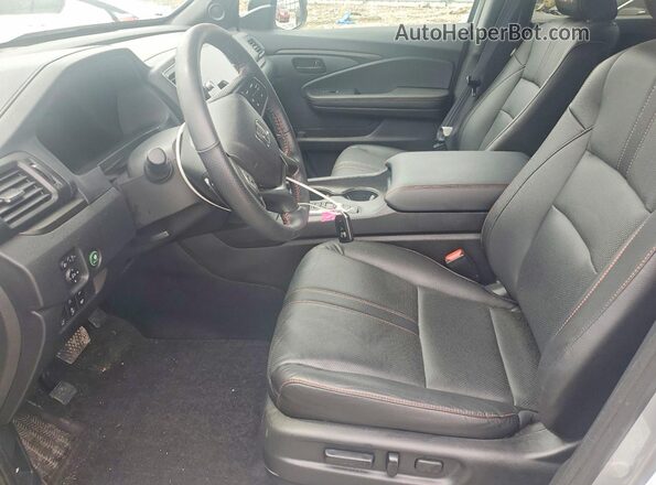 5FPYK3F65SB000582 2025 HONDA RIDGELINE Серебряный Вид салона спереди