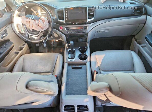 5FPYK3F69JB004312 2018 HONDA RIDGELINE Silver Вид панелі приладів