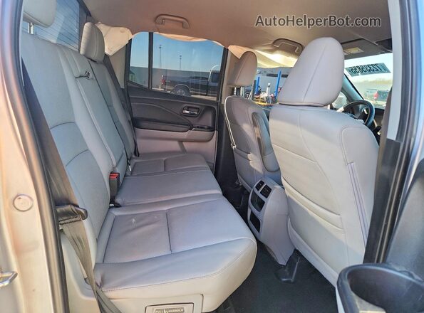5FPYK3F69JB004312 2018 HONDA RIDGELINE Silver Вид задніх сидінь