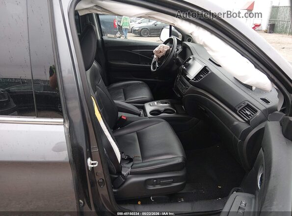 5FPYK3F75PB059955 2023 HONDA RIDGELINE Gray Front interior view