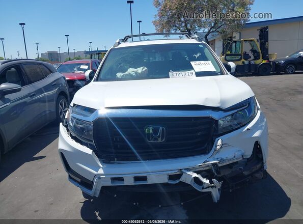 5FPYK3F77NB014285 2022 HONDA RIDGELINE White Rear interior view