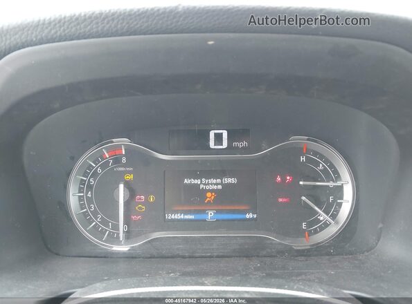 5FPYK3F78JB003595 2018 HONDA RIDGELINE White Vista de los asientos traseros