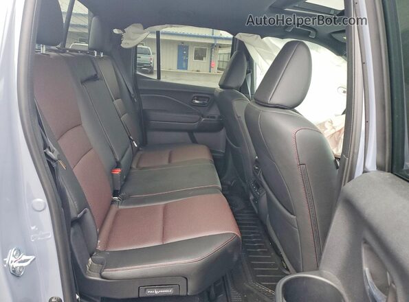 5FPYK3F89RB025240 2024 HONDA RIDGELINE Blue Widok tylnych siedzeń
