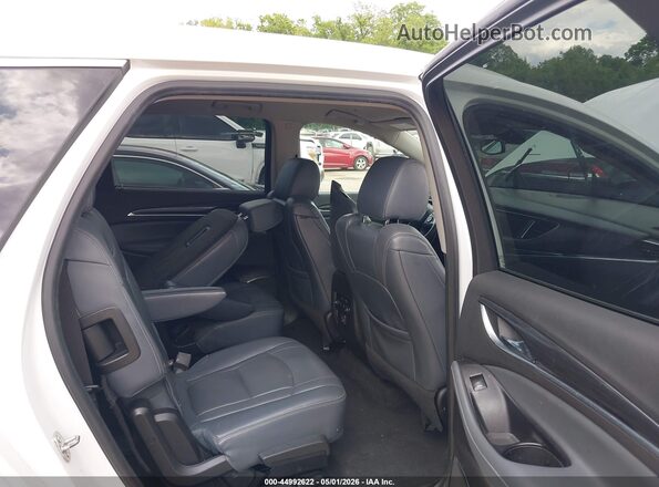 5GAERBKW2LJ111318 2020 BUICK ENCLAVE White Вид наклейки з VIN-кодом