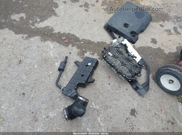 5GAERBKW9NJ165184 2022 BUICK ENCLAVE Red Widok deski rozdzielczej